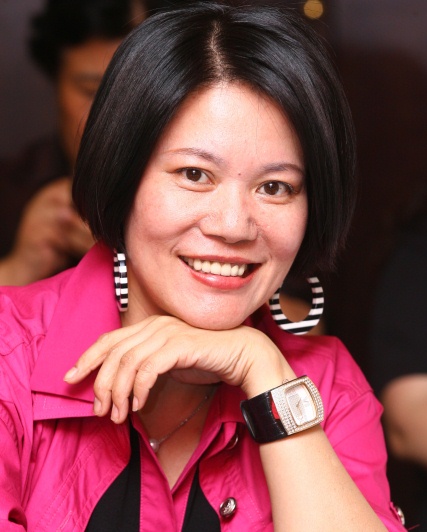 2008年度最佳女裝設(shè)計(jì)師：李小燕.JPG